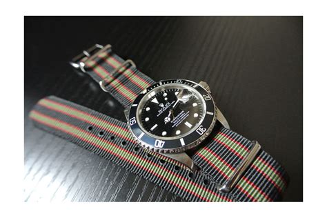 goldfinger James Bond NATO strap